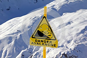 Avalanche sign photo