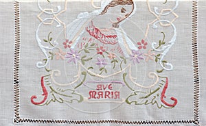 Ave Maria, Church vestments