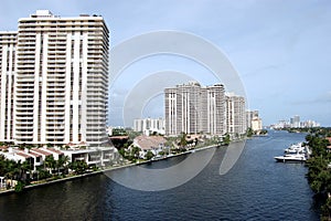 Aventura Florida Condos on the Intercoastal