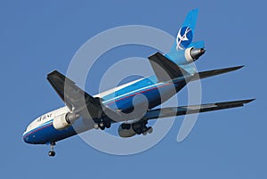 Avient Aviation DC10