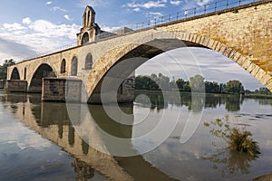 Avignon broken bridge