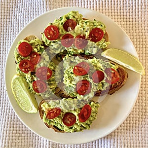 Avocado Toast with Lime and Tomato