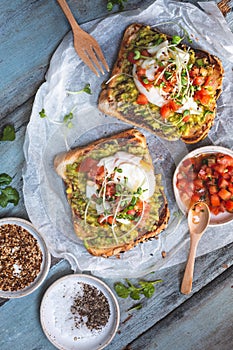 Avocado Toast with Tomatoe and Poached Egg