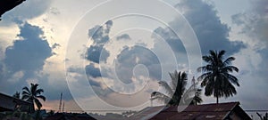 awan yang indah di sore hari