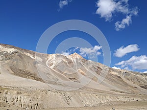 Awesome landscape of leh ladakh blue sky and brown mountain