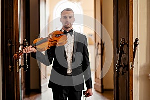 Awesome musician with violin