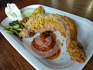 Ayam penyet photo