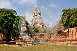 Ayutthaya, Thailand: Wat Ratcha Burana