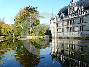 Azay le rideau castle and its reflection