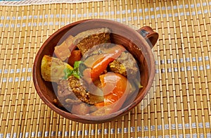 Azerbaijani dish Tava