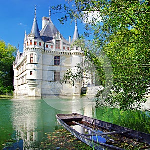 Azey-le-redeau castle