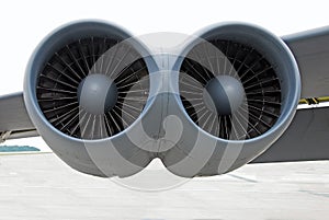 B52 bomber jet engines