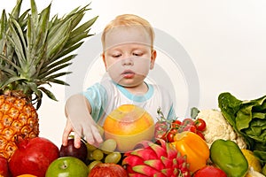 Babe with fruits and vegetables