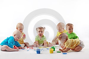 Babies painting