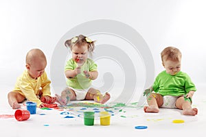 Babies painting