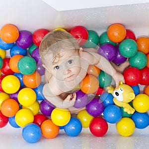 Baby in balls