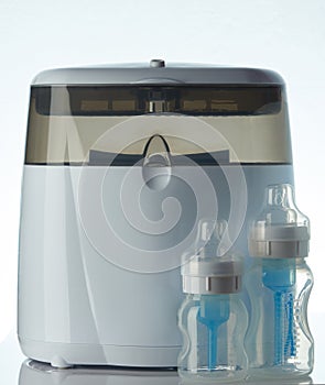 Baby bottle sterilizing machine photo