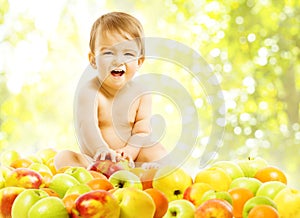 Un bambino mangiare pasto salutare un bambino ragazzo mele 
