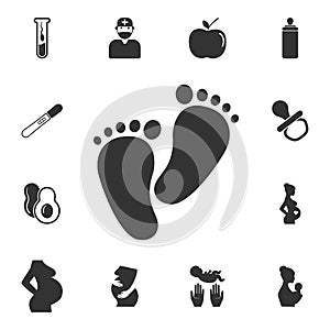 Baby footprints icon. Simple element illustration. Baby footprints symbol design from Pregnancy collection set. Can be used for we