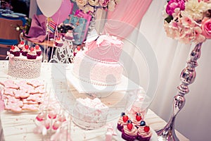 Baby girl first birthday party - luxury table