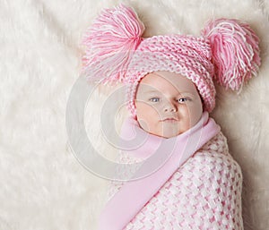 Baby Girl Wrapped Up Newborn Blanket, New Born Kid Bundled Hat