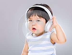 Baby listen to music