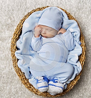 Baby Newborn Sleep in Basket, New Born Child Sleeping in Blue