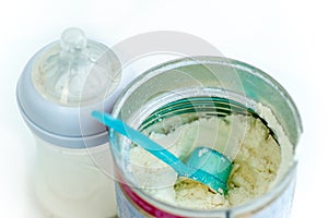 Baby powder milk formula in a can