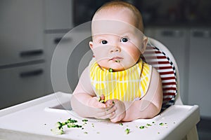 Baby`s first food to feed