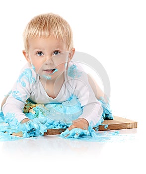 Baby smashing cake