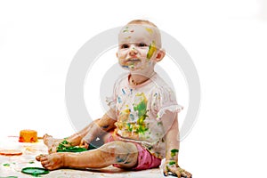 Baby soiled by paint lodges