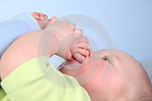 Baby suckle foot