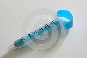 Baby syringe