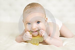 Baby Teether, Kid Bite Teething Toy in Mouth, First Tooth