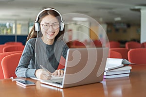 Back to school education knowledge college university concept, Beautiful smiling female student using online education service