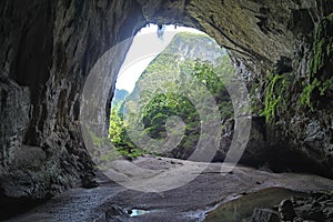 Backdoor of Hang En cave, the world\'s 3rd largest cave 2