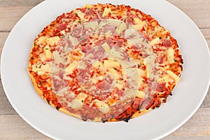 Backed pizza with pinapple and ham