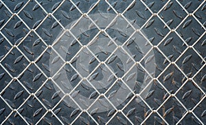 Background grid and mesh plate