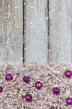 Background violett christmas balls