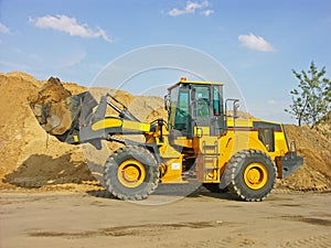 Backhoe loader