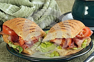 Bacon lettuce and tomato roll