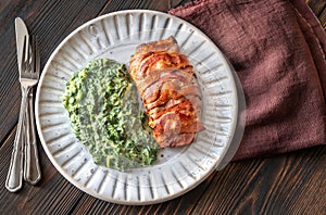 Bacon-wrapped beef steack