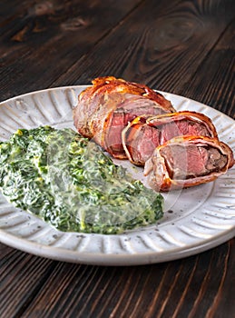 Bacon-wrapped beef steack