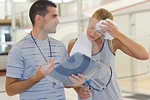 badminton coach criticising female player