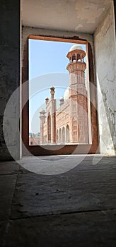 BADSHAHI MOSQUE BY MUGHAL EMPEROR AURANGZEB photo