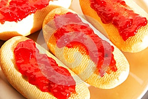 Bagels with jam