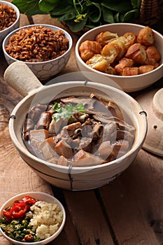 Bak kuh teh