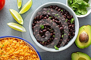 Baked beans with onion and cilantro