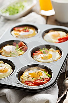 Baked eggs in maffin tin