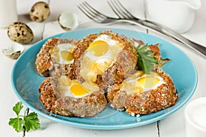 Baked eggs in meat nests